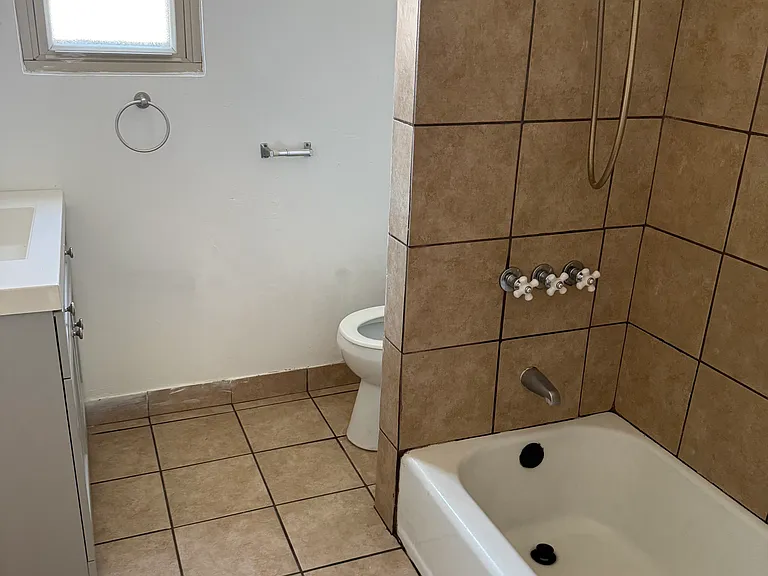 626 Nectarine St #1 — Photo 3