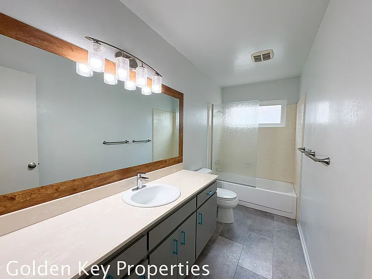 5510 Los Robles Dr — Photo 16