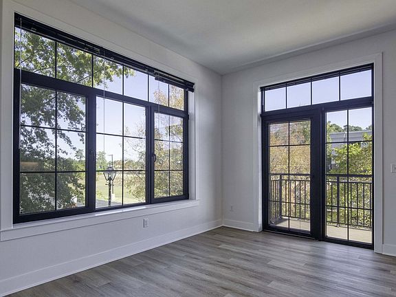 4th image of 100 Continental Pkwy #145