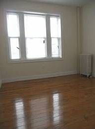 2nd image of 34 Clifton Pl APT 35