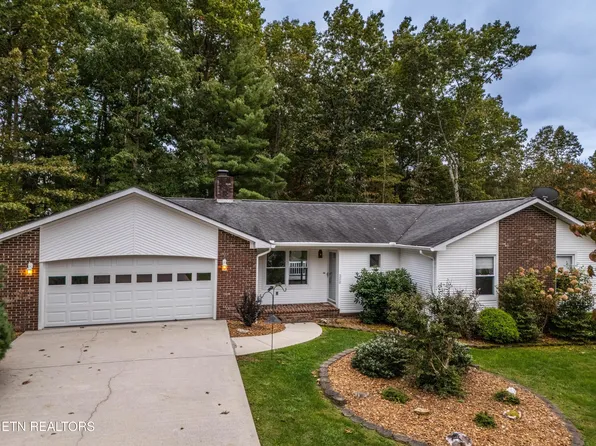 238 Lakeview Dr, Fairfield Glade, TN 38558