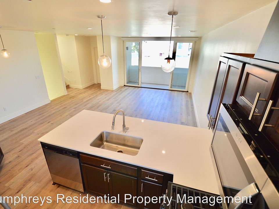 1st image of 7419 Olivetas Ave