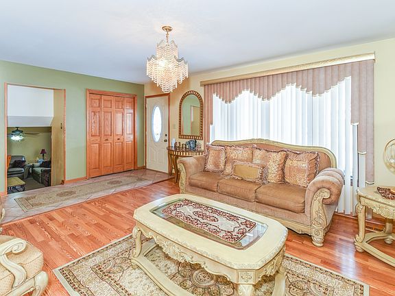 2nd image of 8131 Christeen Dr