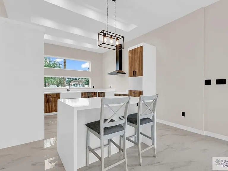 3330 Calle Bolivia — Photo 5