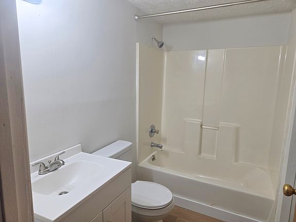 5th image of 2121 Panhandle Rd APT A