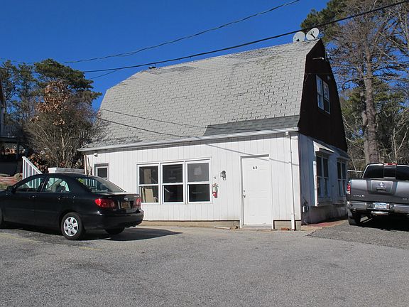 4th image of 329 E Montauk Hwy
