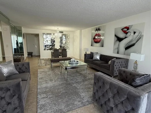 2500 Parkview Dr, Hallandale Beach, FL