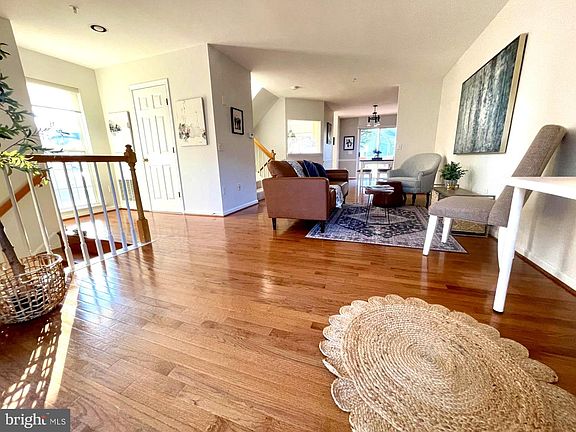 2nd image of 775 Howards Loop #167