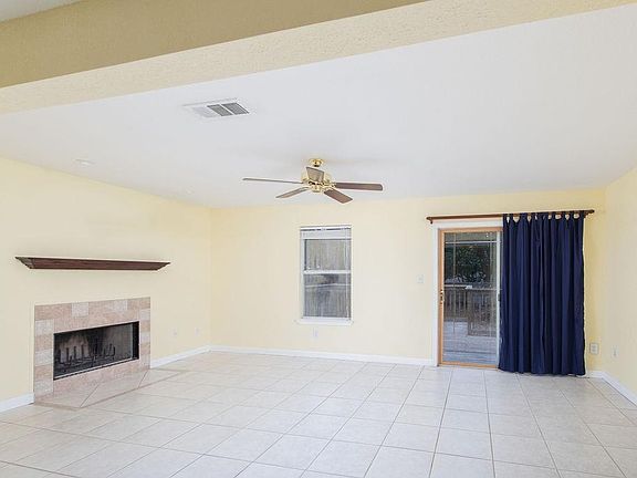 4th image of 954 Coronado Dr