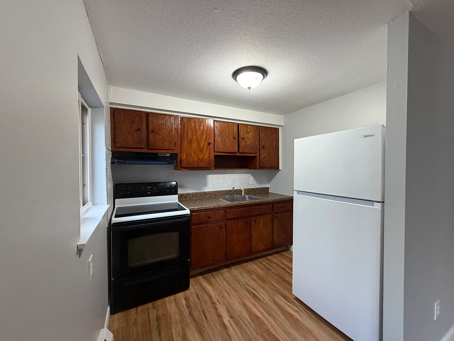 1 bed, $995 — Photo 2