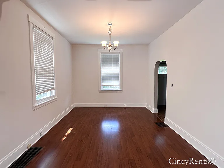 3645 Zinsle Ave — Photo 9