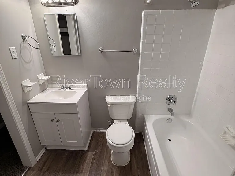 691 Creekstone Cir — Photo 10