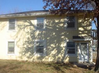8738 E Thompson Ave, Independence, MO 64053