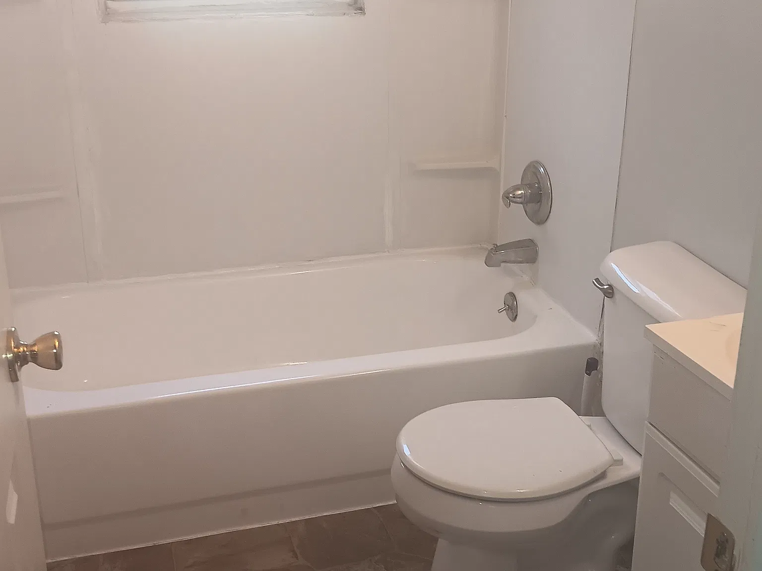 3 bed, 1000 sqft, $1,250 — Photo 2