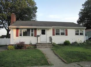 649 Goldenrod Ave, Bridgeport, CT 06606