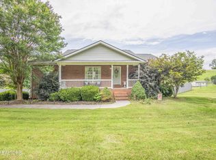 4215 Wildwood Rd, Maryville, TN 37804