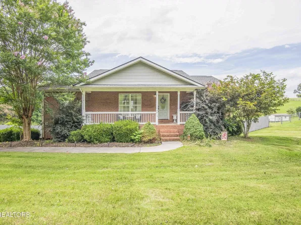 4215 Wildwood Rd, Maryville, TN 37804
