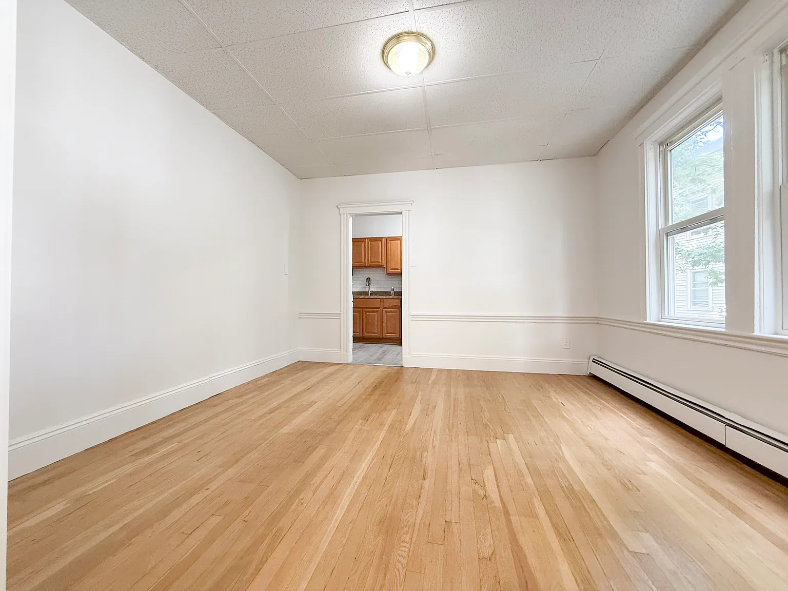 2 bed, 940 sqft, $2,550 — Photo 2