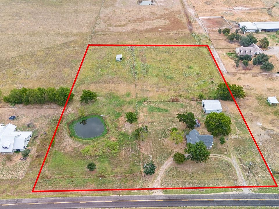 1st image of 1006 Farm Road 3132