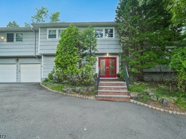 30 Connel Dr, West Orange Twp., NJ 07052