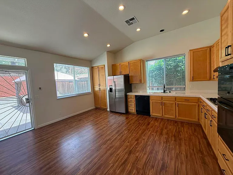 2375 Whitetail Dr — Photo 7