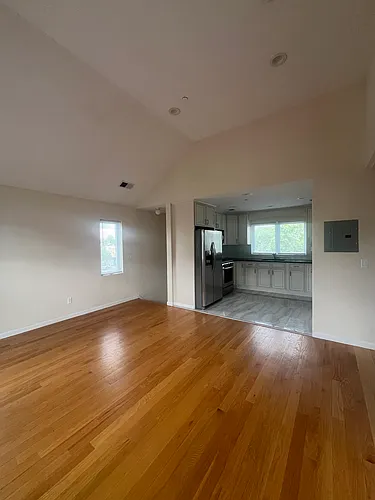 126 Boundary Ave #3F Photo 1