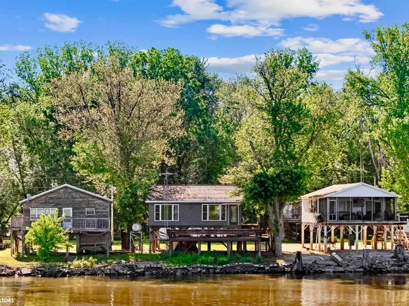 857 Riverview Rd, Carman, IL 61425