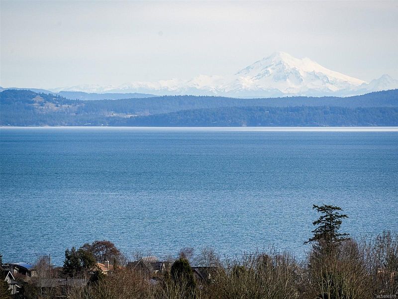Saanich Apartment for rent - 2 Bedrooms — photo 65