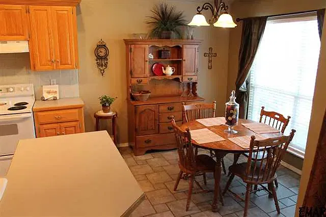 3 bed, 1446 sqft, $1,600 — Photo 4