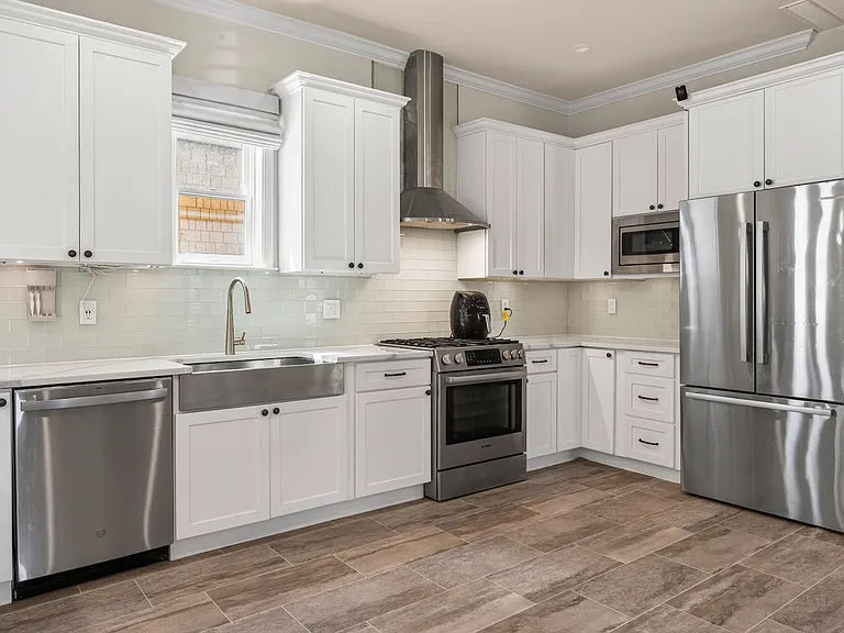 1303 Maple View Pl SE — Photo 34