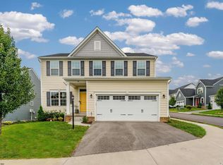 80 Lavista Dr, Morgantown, WV 26508