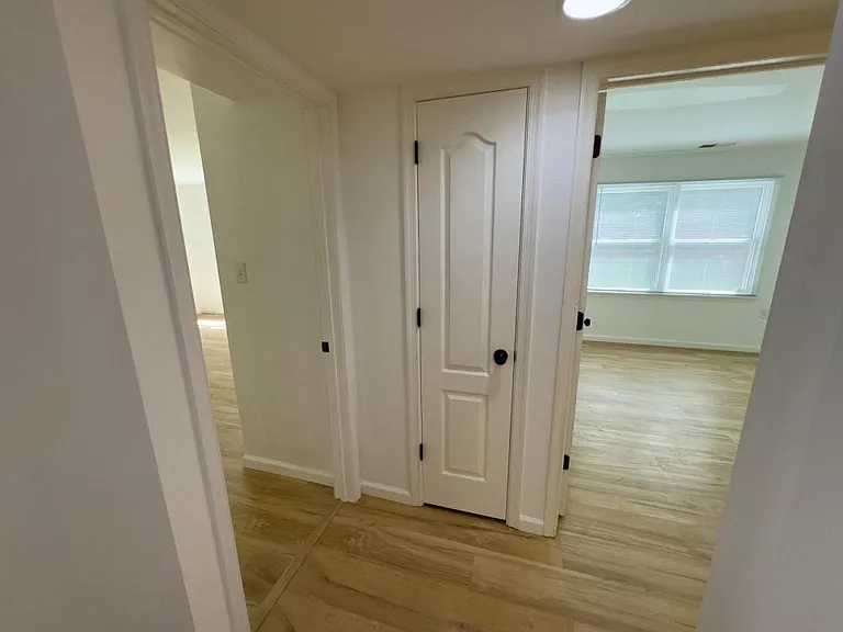 140 Lindfield Cir — Photo 11