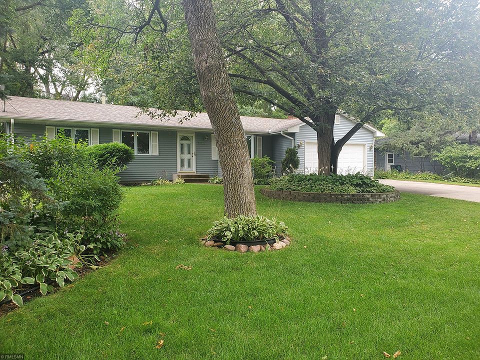 2nd image of 10032 Zenith Rd