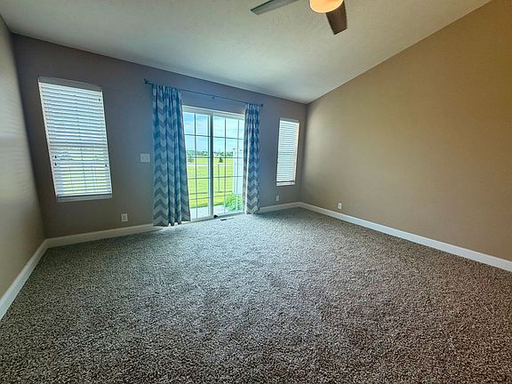4th image of 3136 King Ridge Blvd