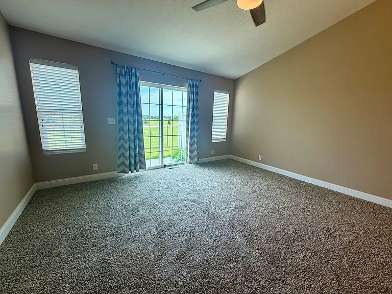 3136 King Ridge Blvd — Photo 4