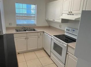 4951 Wedgewood Way APT 2, West Palm Beach, FL 33417