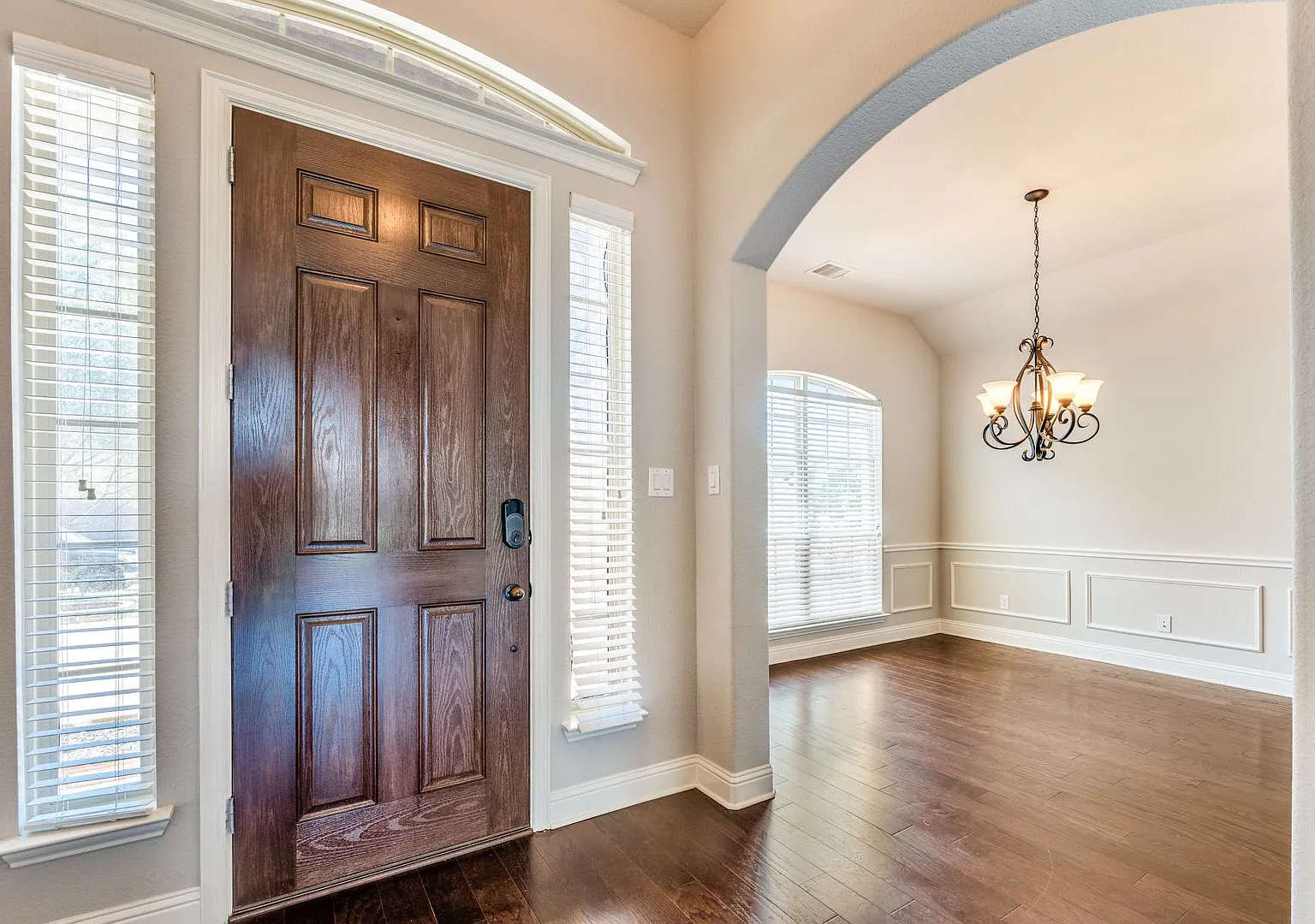 Coming mid-September | 4 bd, 3 ba in Mira Lagos - Grand Prairie — Photo 2
