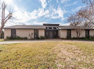 1600 Oak Hollow Dr, Woodway, TX 76712