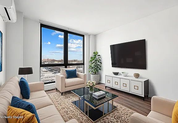 3rd image of 91-09 Roosevelt Ave #408