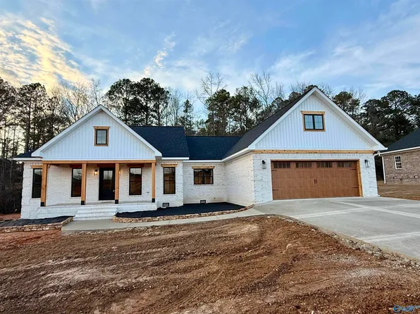 5852 Katherine St, Southside, AL 35907