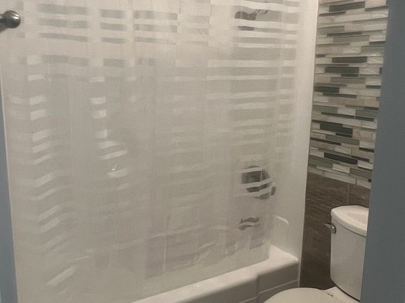 2nd image of 140 E Magnolia St #9