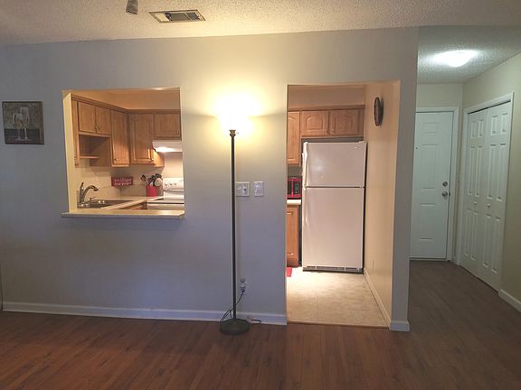 3rd image of 4134 NW 88th Ave APT 206