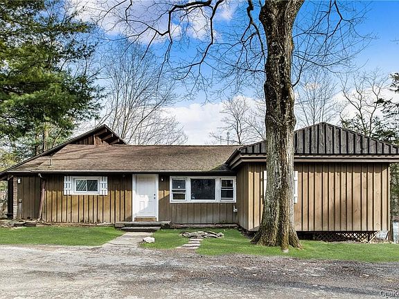 3rd image of 288 Pine Hill Rd