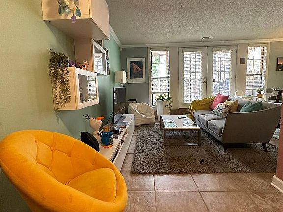 5th image of 4727 Jarboe St APT 101