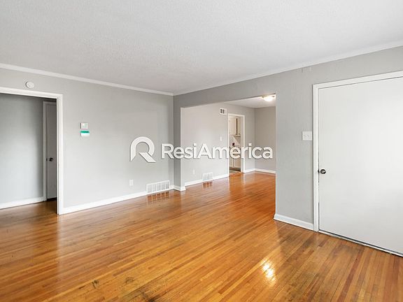 4th image of 3692 Bedford Ln