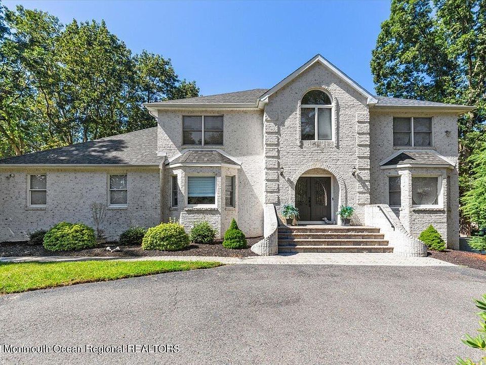 5 Joyce Court, Manalapan, NJ 07726 Zillow