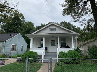 1131 Superior St, Aurora, IL 60505