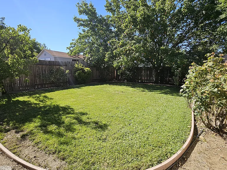 3223 Morro Bay Ave — Photo 11
