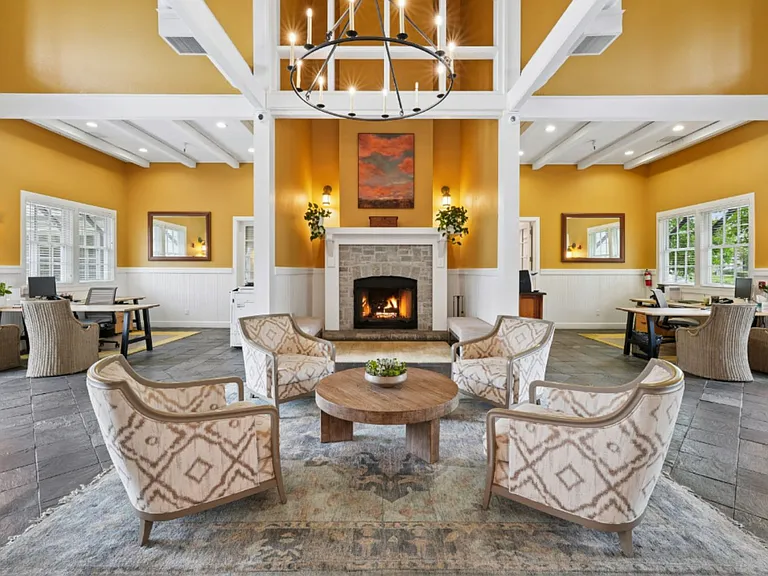 The Presidio Apartments — Photo 9