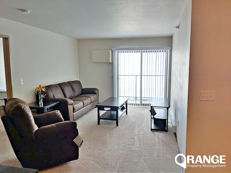 1406 N Main St — Photo 20